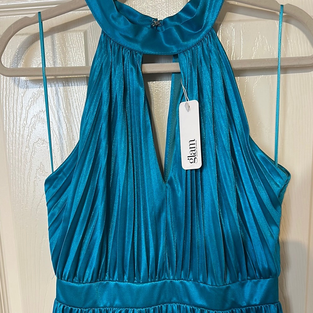 Glam Blue Pleated Maxi Sundress with Halter Neckline for Wedding Guest - Picture 3 of 5